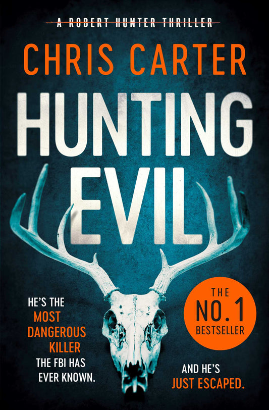 Hunting Evil by Chris Carter - City Books & Lotto